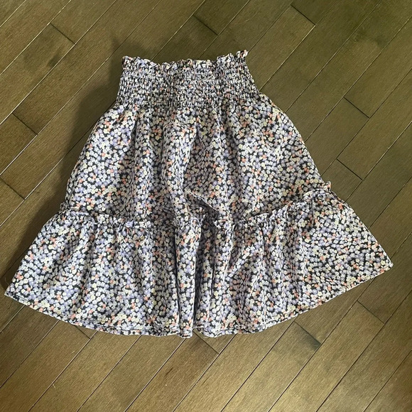 H&M girls skirt size 14 with multi coloured flowers - Picture 1 of 3